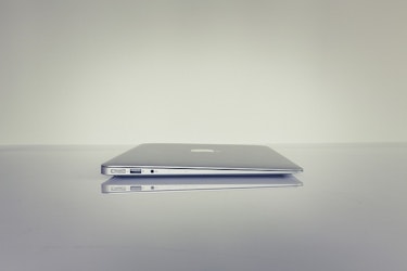 Apple y LG trabajan en una pantalla plegable