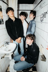 Inhaler ¡está de vuelta! Escucha su nuevo sencillo "These Are The Days"