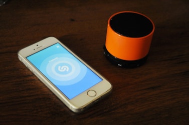 Lo creas o no, la app Shazam cumple 20 años