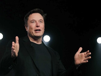 Elon Musk compra oficialmente Twitter