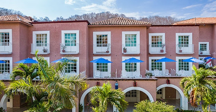 Hotel Castillo Huatulco & Beach Club