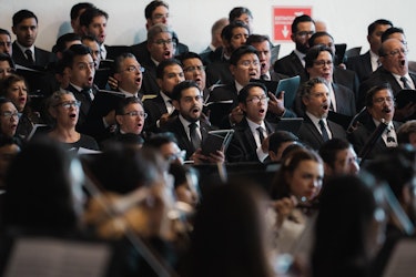 Disfruta de "Carmina Burana" en versión para dos pianos, percusiones y coro, con grupos artísticos de Fomento Musical, en el Centro Nacional de las Artes