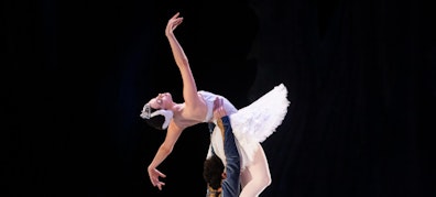 "El lago de los cisnes", ícono de la danza clásica, triunfa en el Palacio Bellas Artes