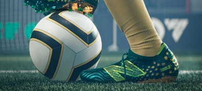 New Balance presenta la edición especial de los botines ‘Irmão’ Tekela, rindiendo homenaje a la ciudad natal de Endrick en EA Sports FC 25