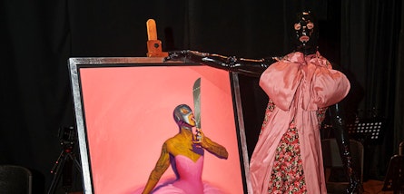 El pintor mexicano Fabián Cháirez presentó su nueva obra “Corazón de Quinceañera”