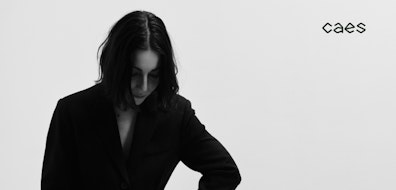 Lucrecia Dalt colabora con Camille Mandoki en "caes"