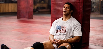 Dwayne Johnson impacta a la crítica internacional con "La máquina, The Smashing Machine"