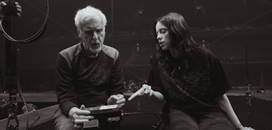 James Cameron y Billie Eilish llevarán a cines "Hit Me Hard and Soft: The Tour (en vivo en 3D)"