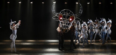 "Las olas del Rey" lleva la fantasía y el asombro al Teatro de la Danza Guillermina Bravo