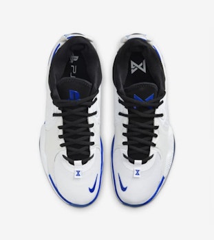 Sneakers + consolas, donde se unen de coleccionistas