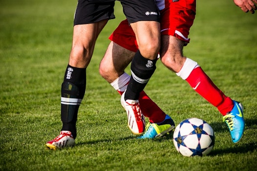 Las transferencias de estrellas más sonadas en el futbol mundial