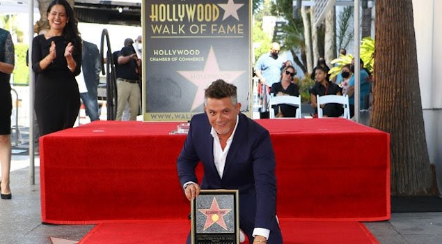 Alejandro Sanz ya tiene su estrella en el mítico Paseo de la fama de Hollywood