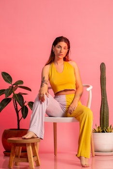 "Mango" nuevo sencillo de Nuria Saba junto a Caravanchela