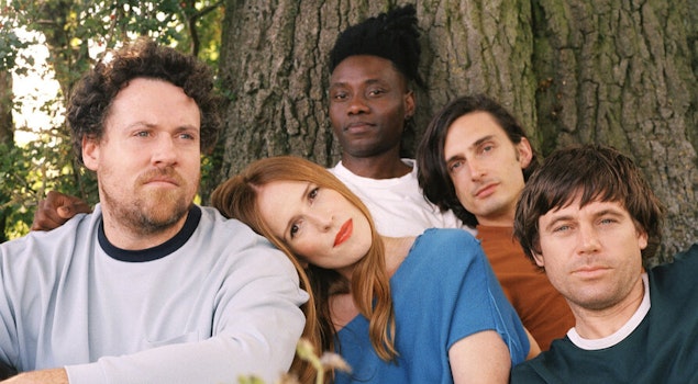 Metronomy presenta "Small World", su nuevo álbum de estudio