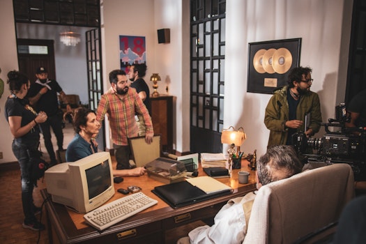 HBO MAX anuncia el fin de rodaje de la película mexicana de particular crowd "Mamá para rato"