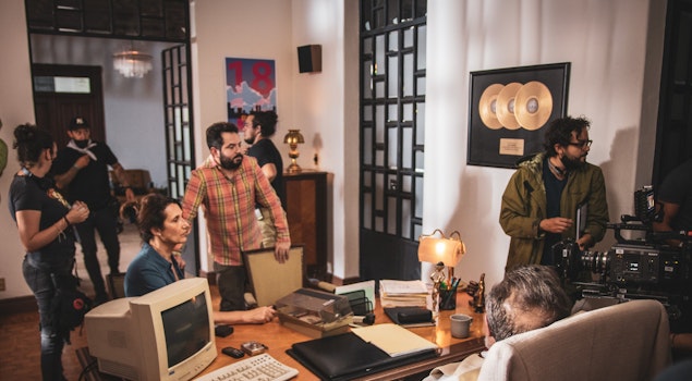 HBO MAX anuncia el fin de rodaje de la película mexicana de particular crowd "Mamá para rato"
