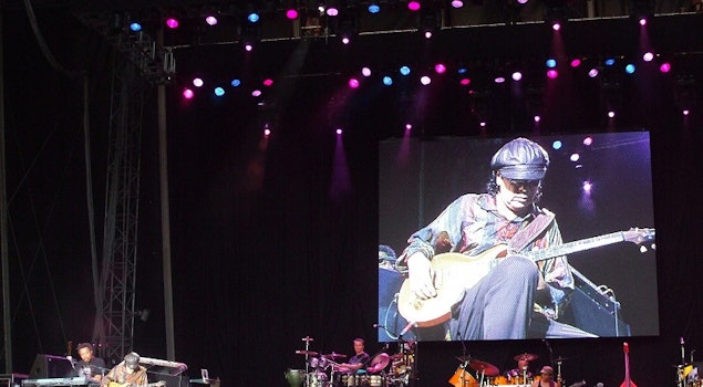 Carlos Santana cumple 75 años