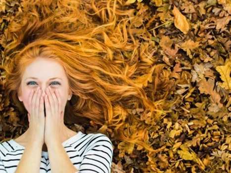 En otoño se caen las hojas, pero no del cabello