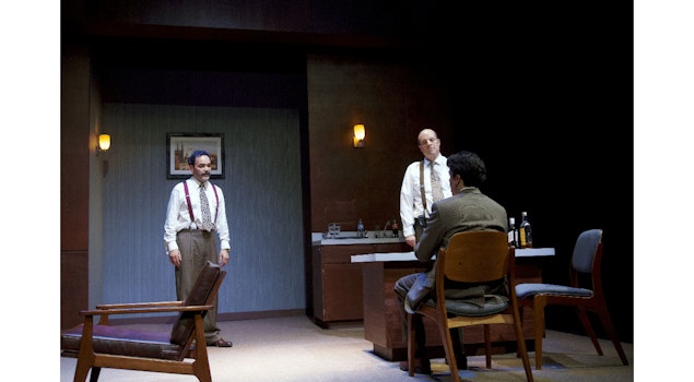 "Business Suite" de Roger Rueff: una exploración sobre las complejidades de las relaciones humanas en el mundo corporativo, en el Foro La Gruta