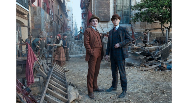 Prime Video revela las primeras imágenes de la serie "El Joven Sherlock"